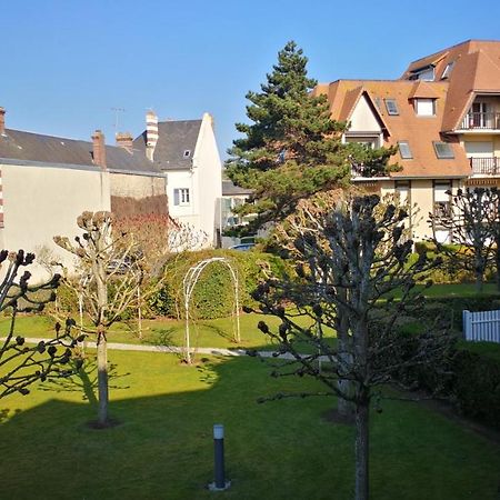 Charmant 2 Pieces A 5 Mn A Pied De La Mer Cabourg Eksteriør bilde